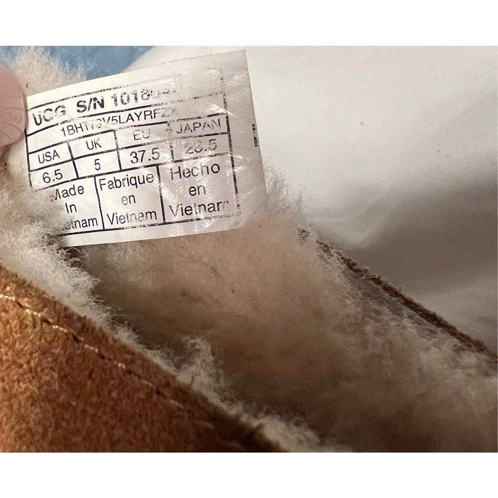 UGG kasen boots